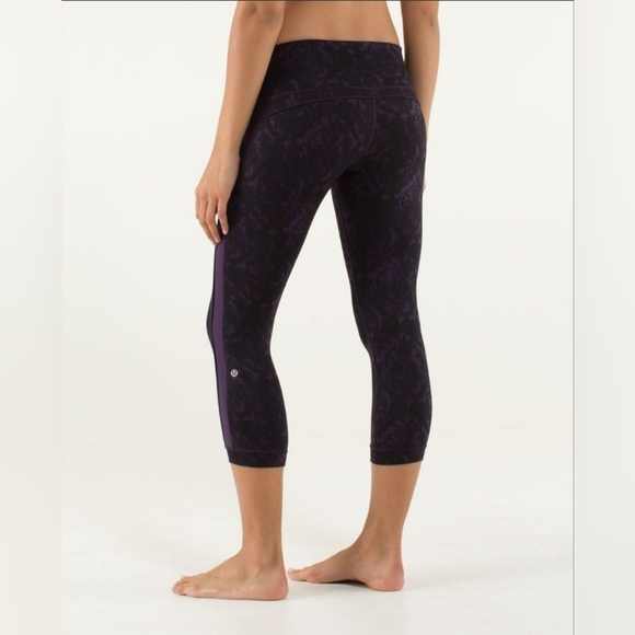 Lululemon Yeah Yoga Leggings, Size 8 - Picture 2 of 9